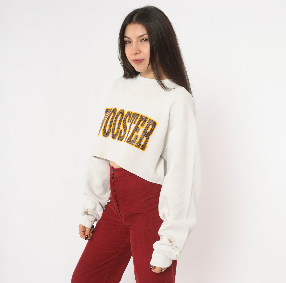 90s Cropped Sweatshirt Cream Wooster College Graphic Crewneck Cotton Long Sleeve Boxy Raw Hem Collegiate Preppy Brown Orange Crop Top Shirt Vintage Jan Sport Medium M