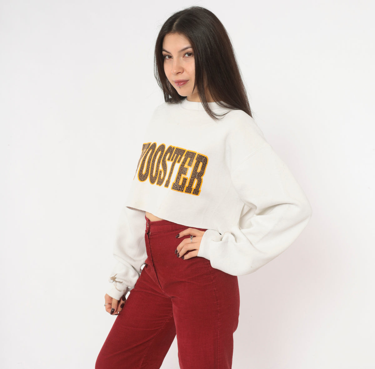 90s Cropped Sweatshirt Cream Wooster College Graphic Crewneck Cotton Long Sleeve Boxy Raw Hem Collegiate Preppy Brown Orange Crop Top Shirt Vintage Jan Sport Medium M