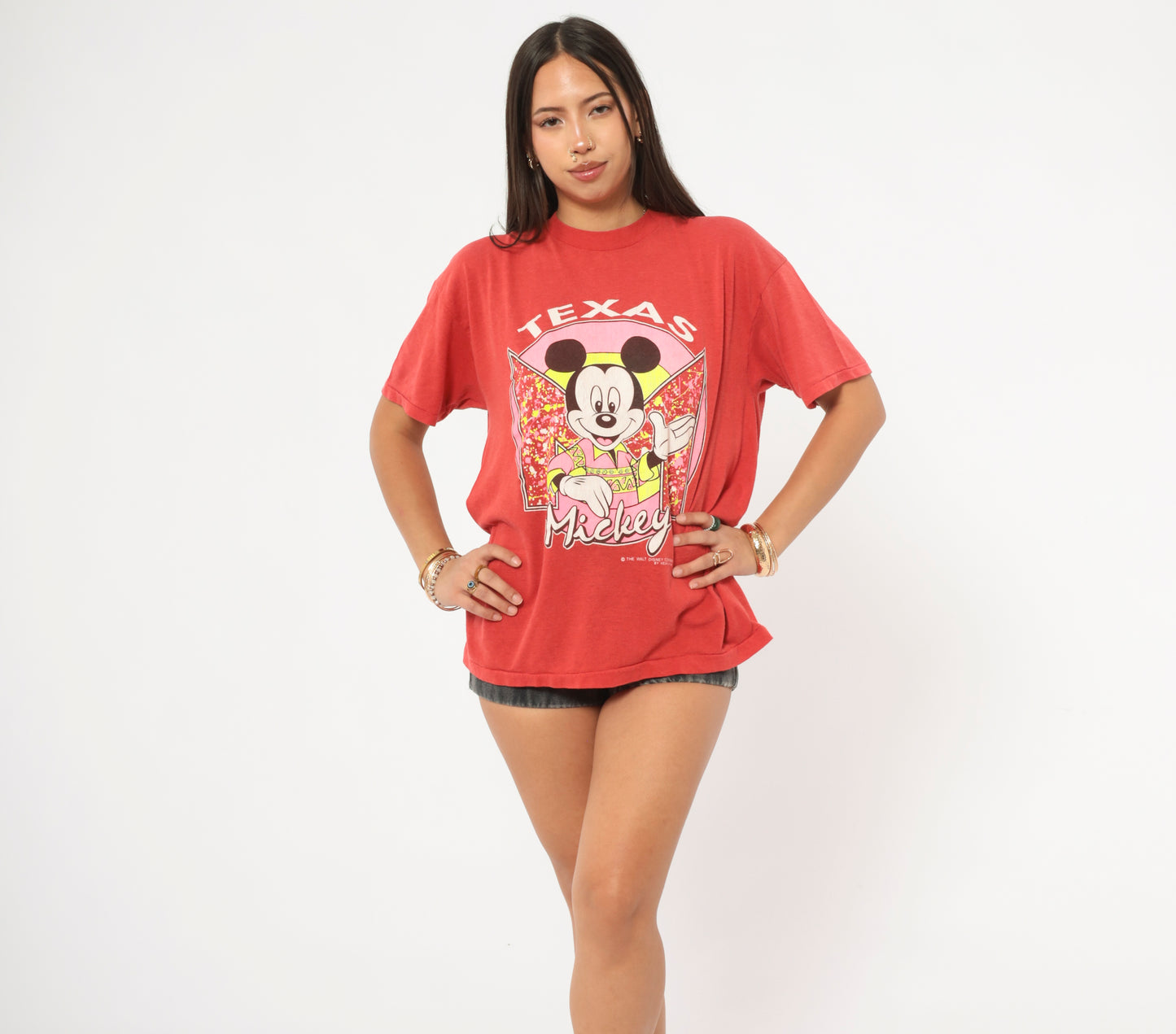 Texas Mickey Mouse Tee 80s Disney Graphic Shirt Red Cotton Cowboy Western Cartoon Short Sleeve Relaxed Fit Scarlet Crimson Top Medium M