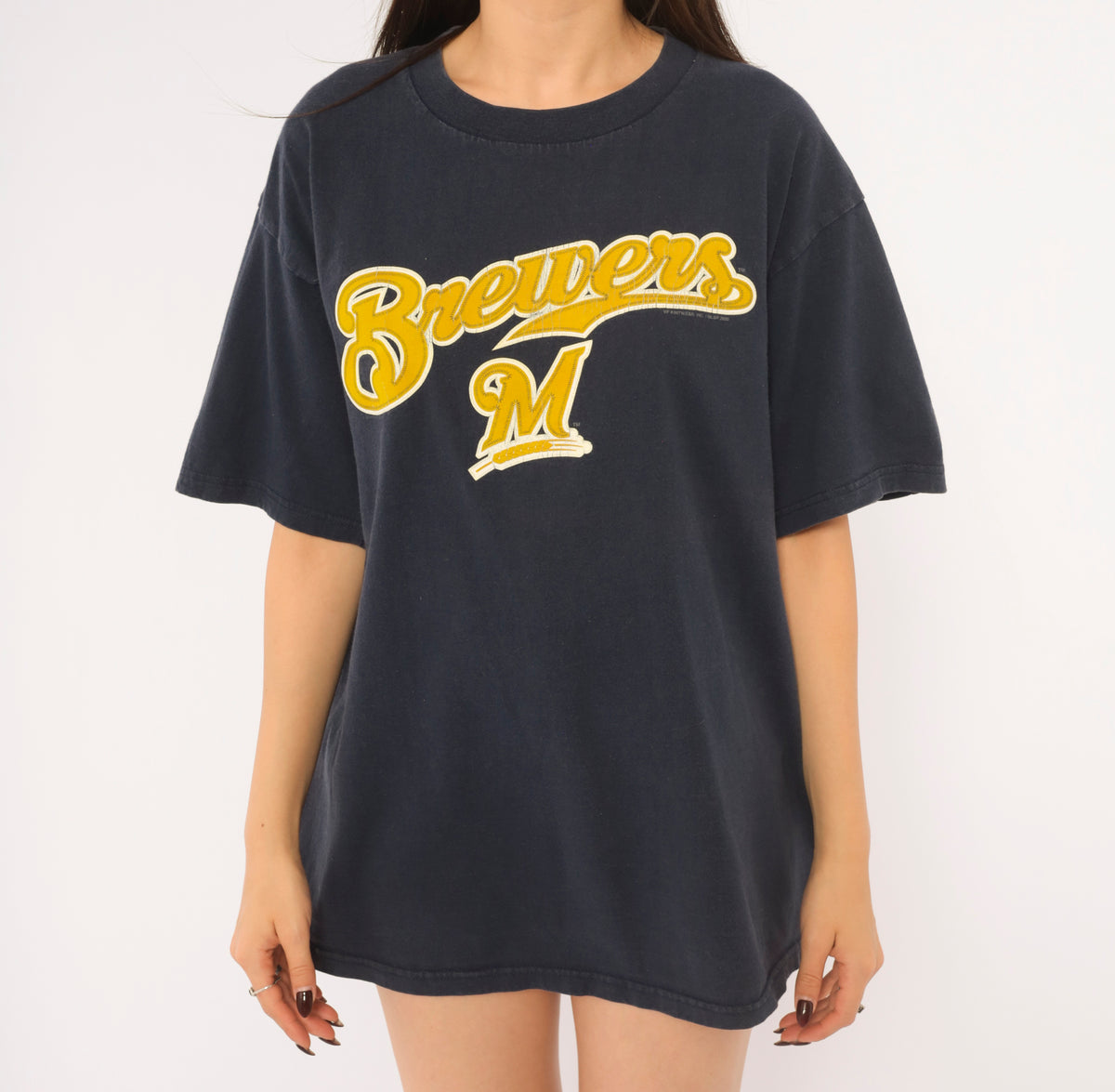 Milwaukee Brewers Tee 90s MLB Baseball Graphic Shirt Navy Blue Cotton Yellow Gold Script Logo Lee Sport Short Sleeve Crew Neck Boxy Sports Fan Wisconsin Unisex Large L
