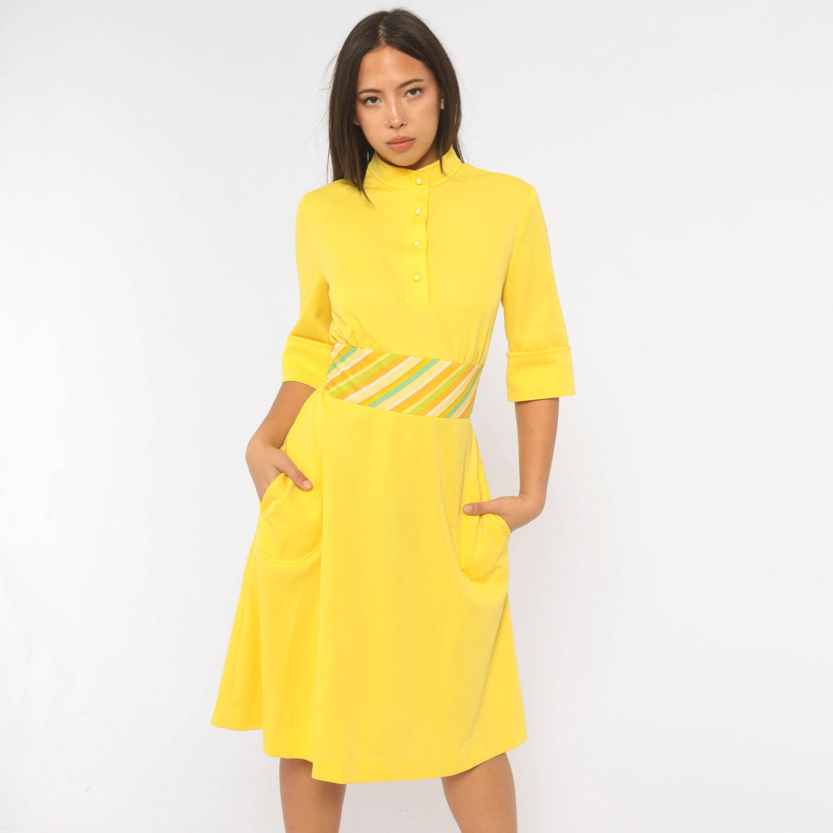 70s Yellow Striped Shift Dress Mandarin Collar A-Line Pockets Medium M