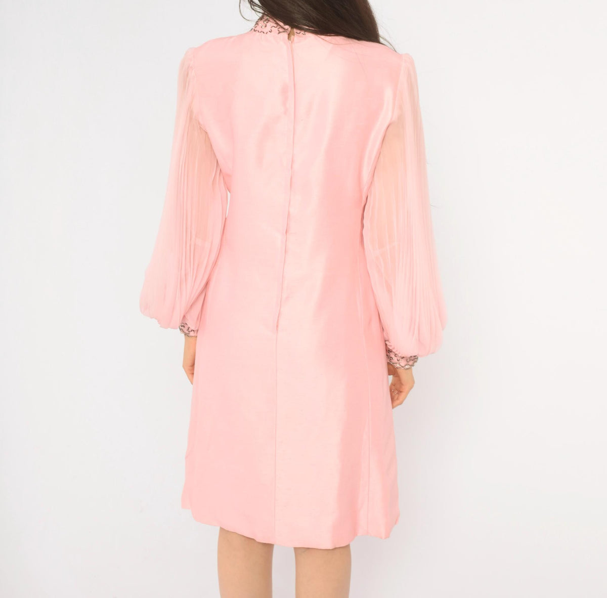 60s Pink Beaded Collar Shift Dress Bishop Sleeve Knee-Length Small S
