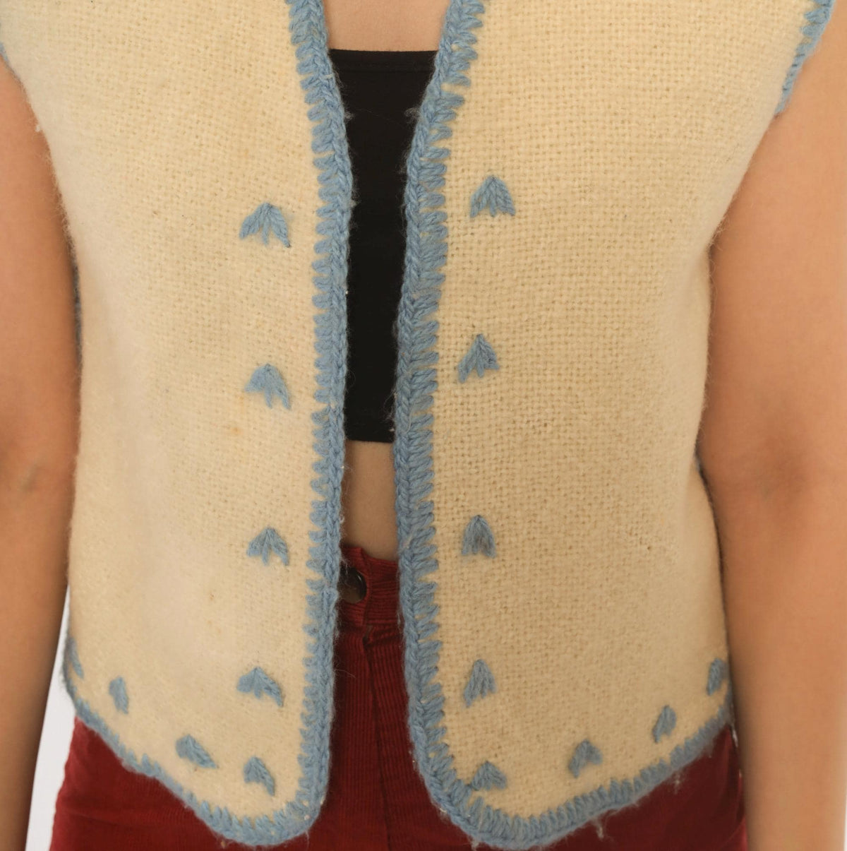 70s Cream Wool Vest Blue Embroidered Crochet Trim V Neck Cropped Extra Small XS