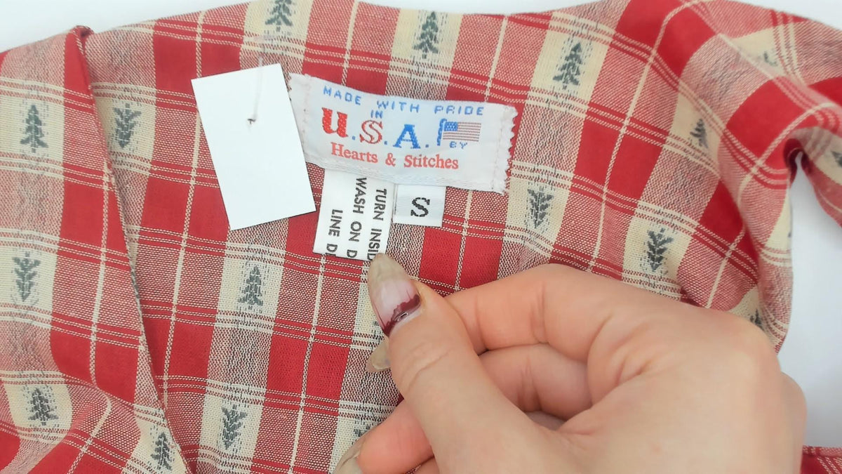 80s USA Hearts and Stitches Christmas Plaid Midi Dress Cream Red Small