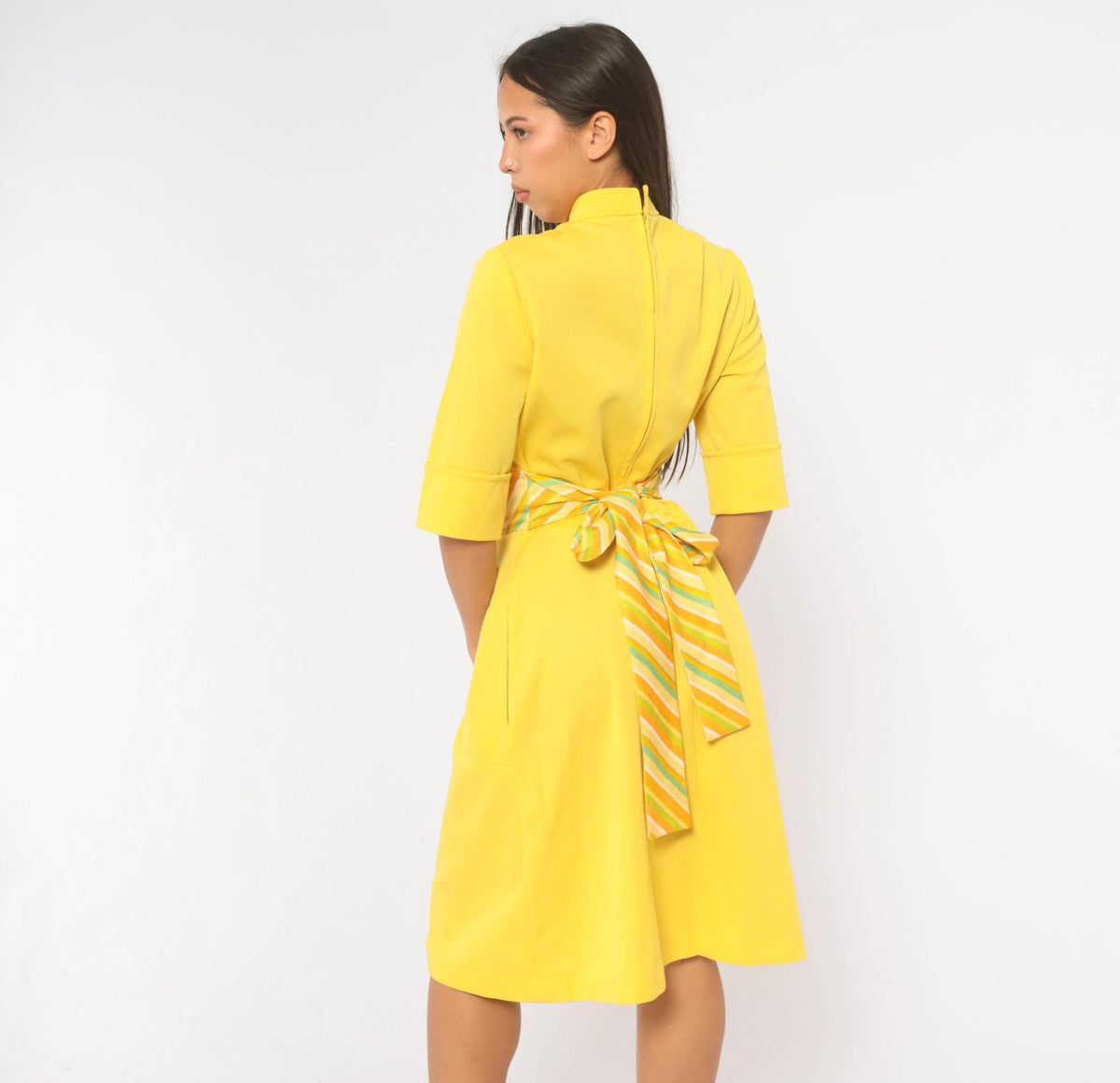 70s Yellow Striped Shift Dress Mandarin Collar A-Line Pockets Medium M