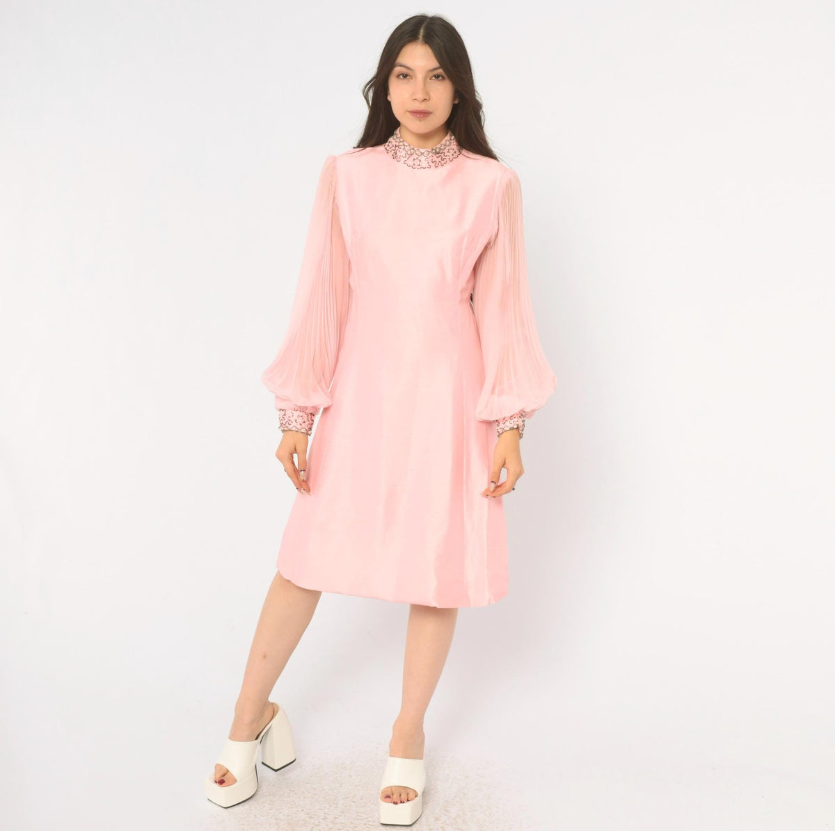 60s Pink Beaded Collar Shift Dress Bishop Sleeve Knee-Length Small S