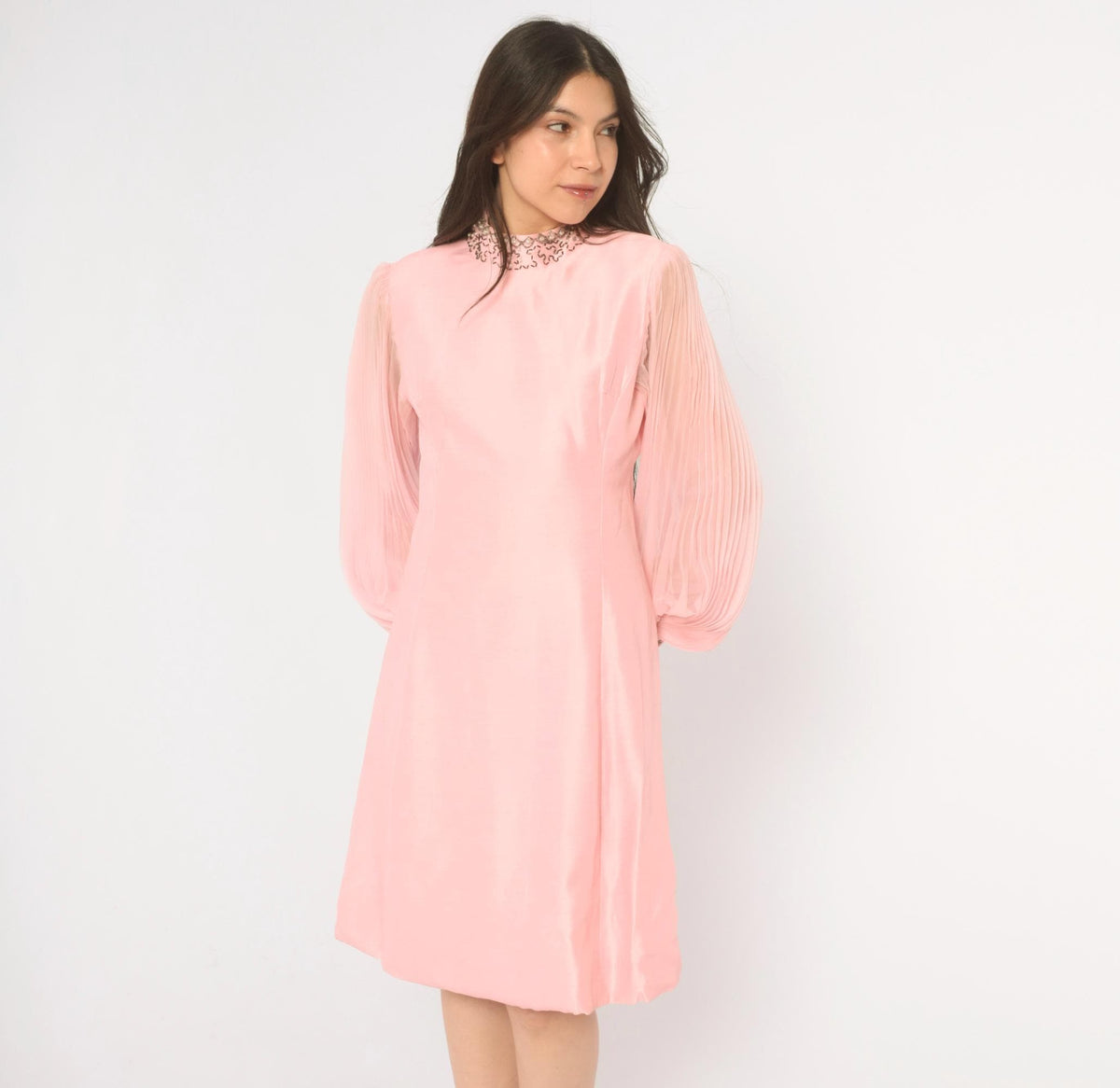 60s Pink Beaded Collar Shift Dress Bishop Sleeve Knee-Length Small S