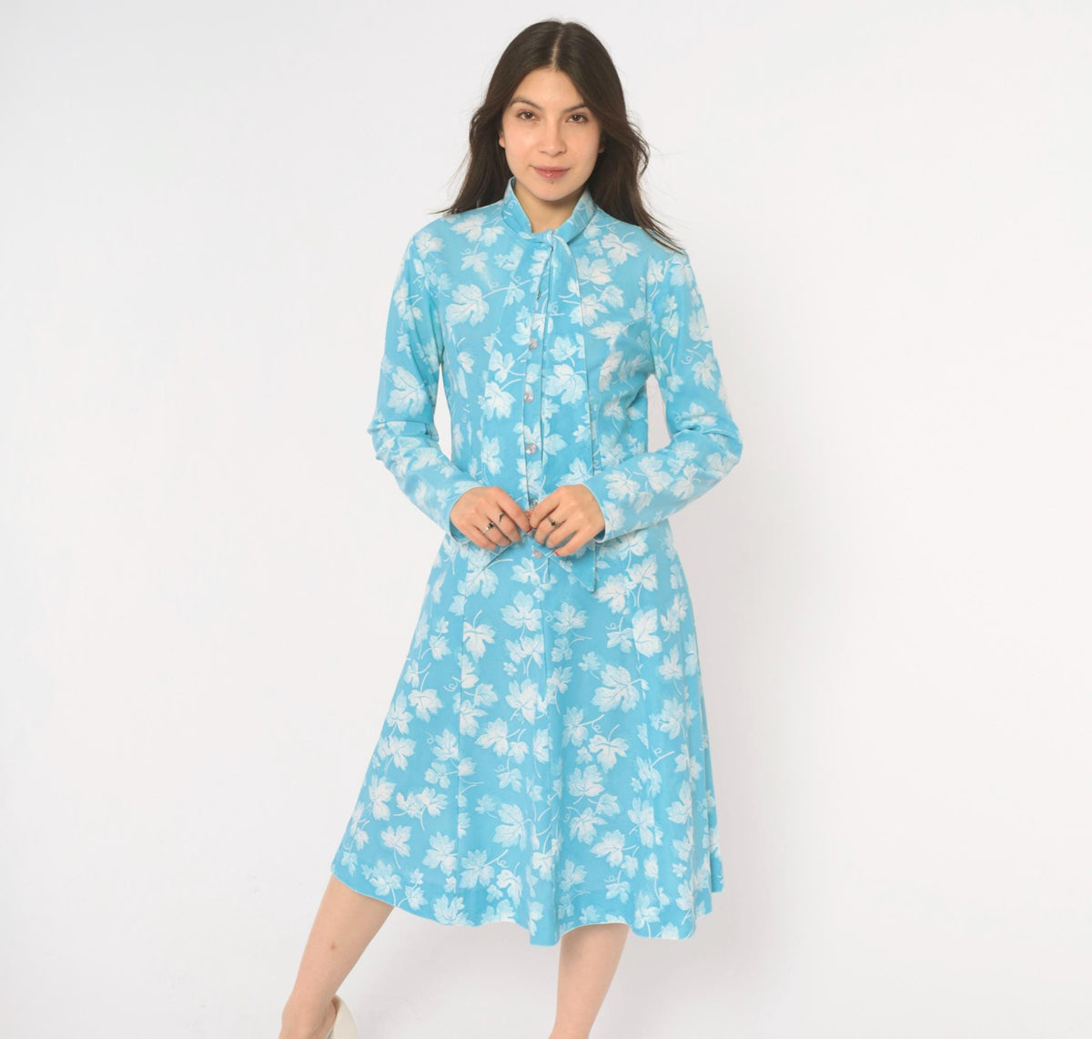 70s Montgomery Ward Floral Dress Blue Leaf Print Tie Neck Button Front Medium M