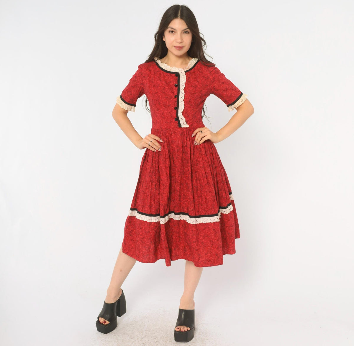60s Red Paisley Cotton Dress Black Eyelet Lace Button Front Full Skirt Extra Small XS