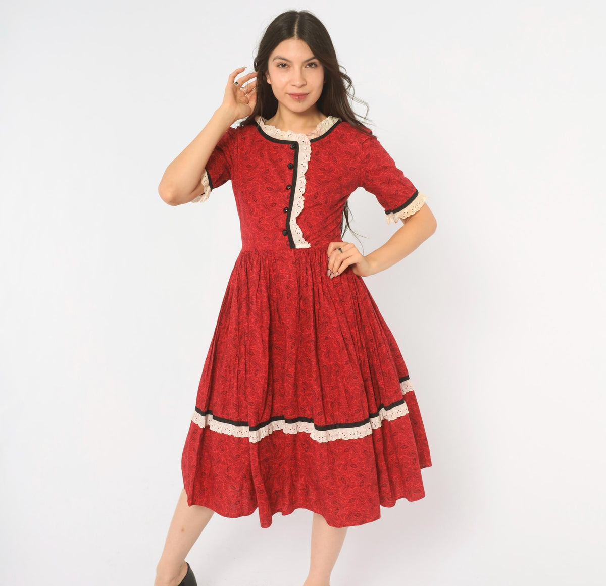 60s Red Paisley Cotton Dress Black Eyelet Lace Button Front Full Skirt Extra Small XS