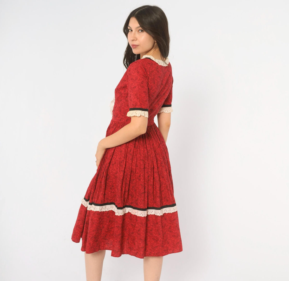 60s Red Paisley Cotton Dress Black Eyelet Lace Button Front Full Skirt Extra Small XS