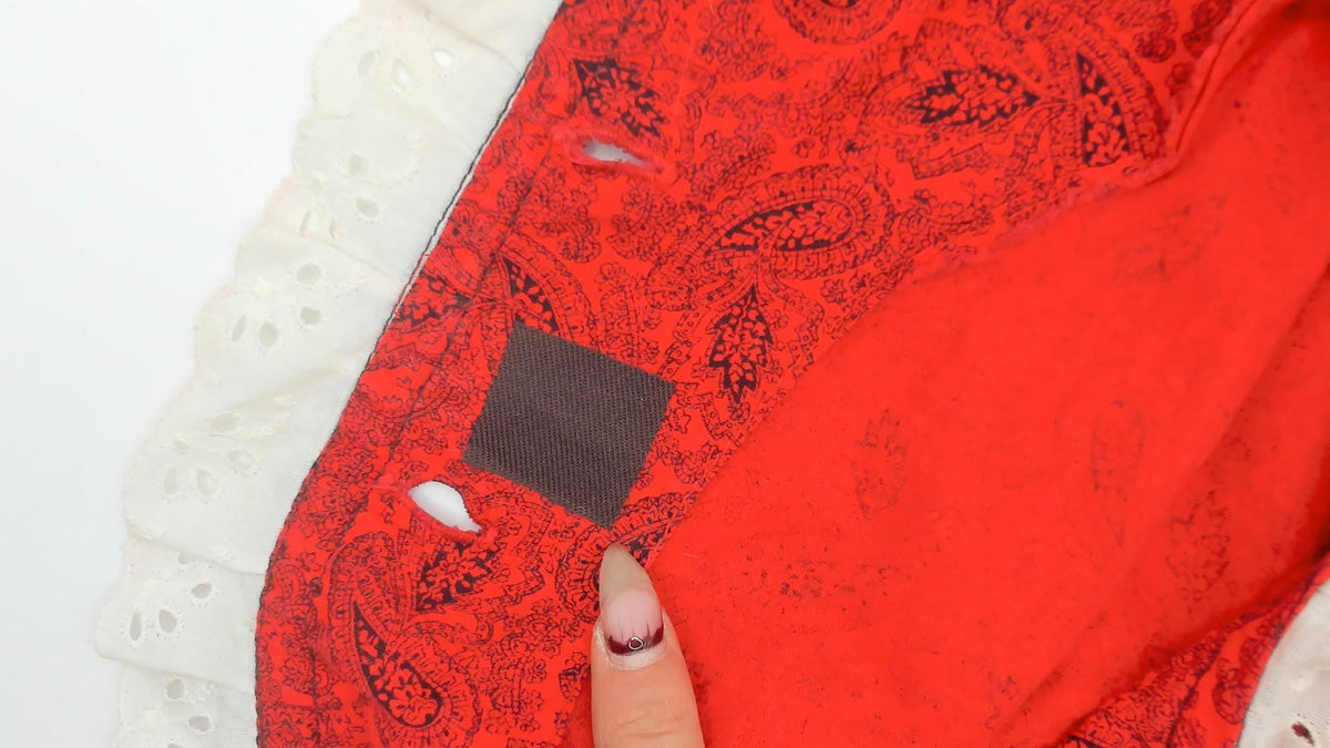 60s Red Paisley Cotton Dress Black Eyelet Lace Button Front Full Skirt Extra Small XS