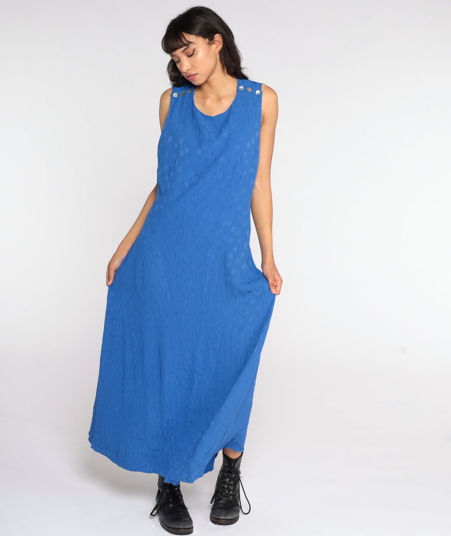Liz Claiborne Dress 90s Maxi Dress Blue Dress Embossed Jumper Dress Sleeveless Dress Vintage 1990s Bohemian Retro Sheath Criss Cross Medium